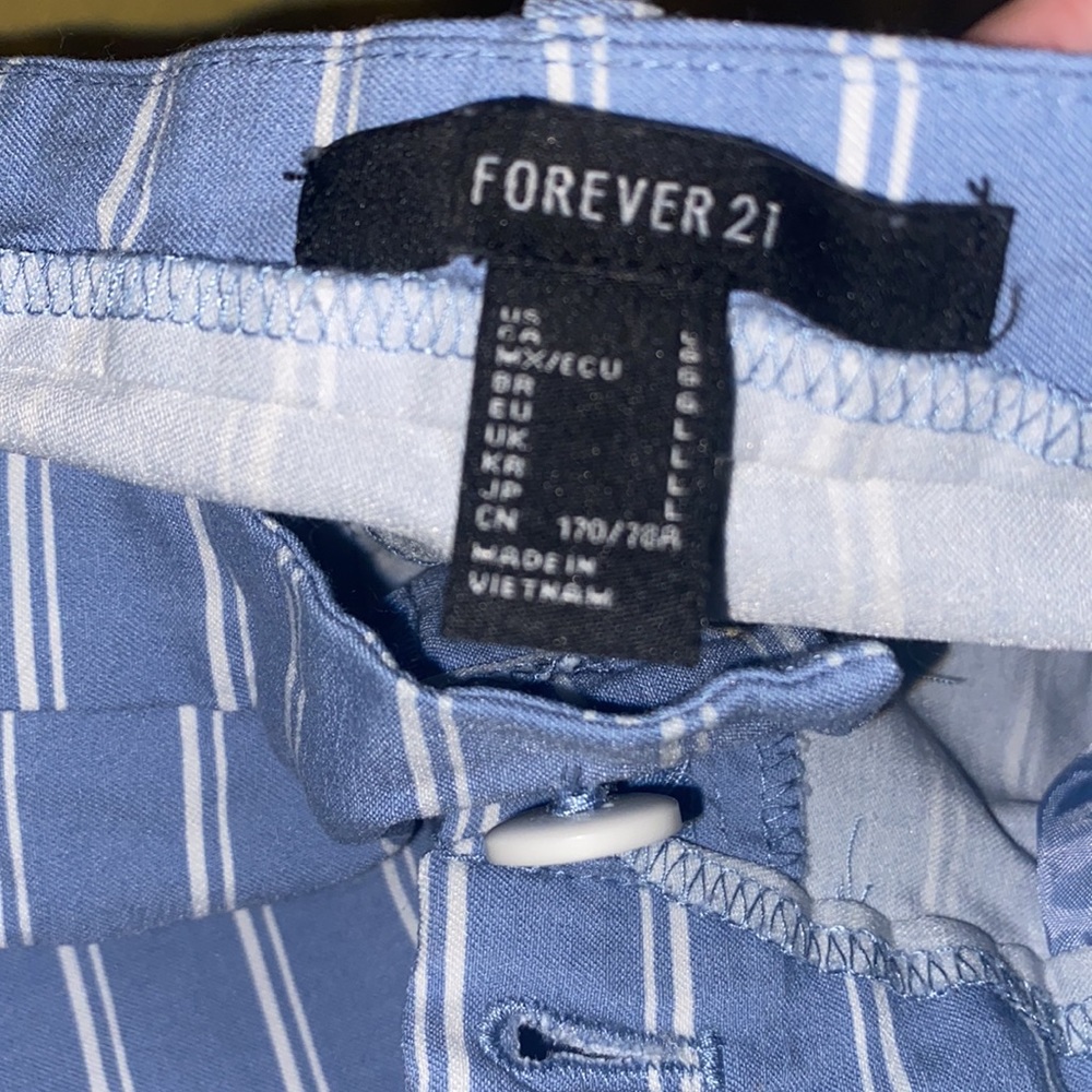 pants - Picture 2 of 3
